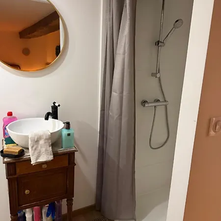 Appartamento Indépendant - Formule Jacuzzi Massant Et Privatisé - Proche Du Parc Le Pal Et De Vichy - Allier 03 Bouce (Allier)